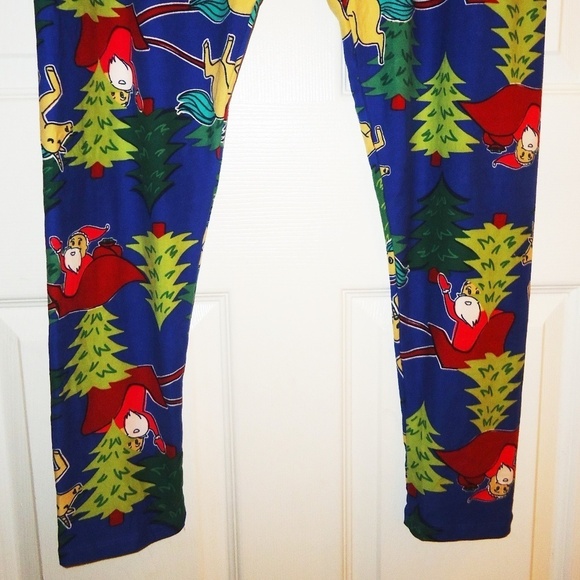 💥SALE💥 LULAROE T&C 2 REINDEER CHRISTMAS LEGGINGS - Picture 3 of 8